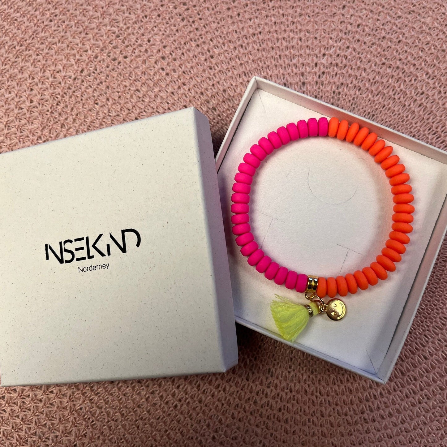 Polymer Perlen Armband Sommer Ibiza Style, neonpink und neonorange, Armband mit Quaste