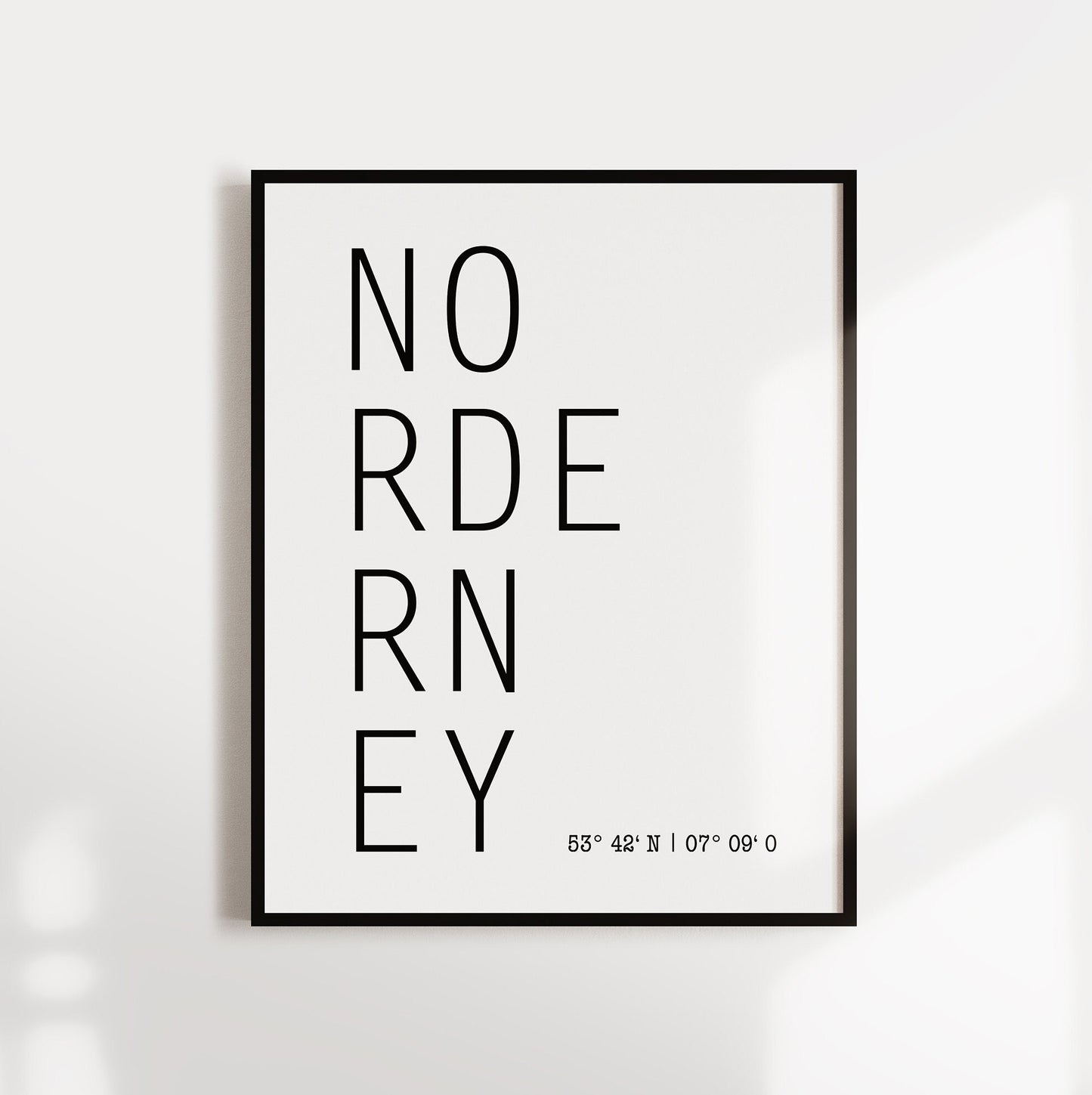 Poster, Schriftzug, "NORDERNEY", Koordinaten, Typografie, Designprint, Wallart, Wanddeko, Digitaldruck, Print, maritim, Norderney, Insel
